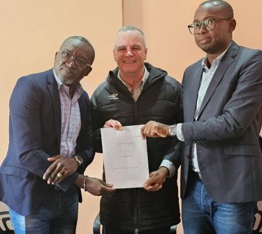 AS Mangasport prolonge avec Umbro et confirme sa stratégie de structuration